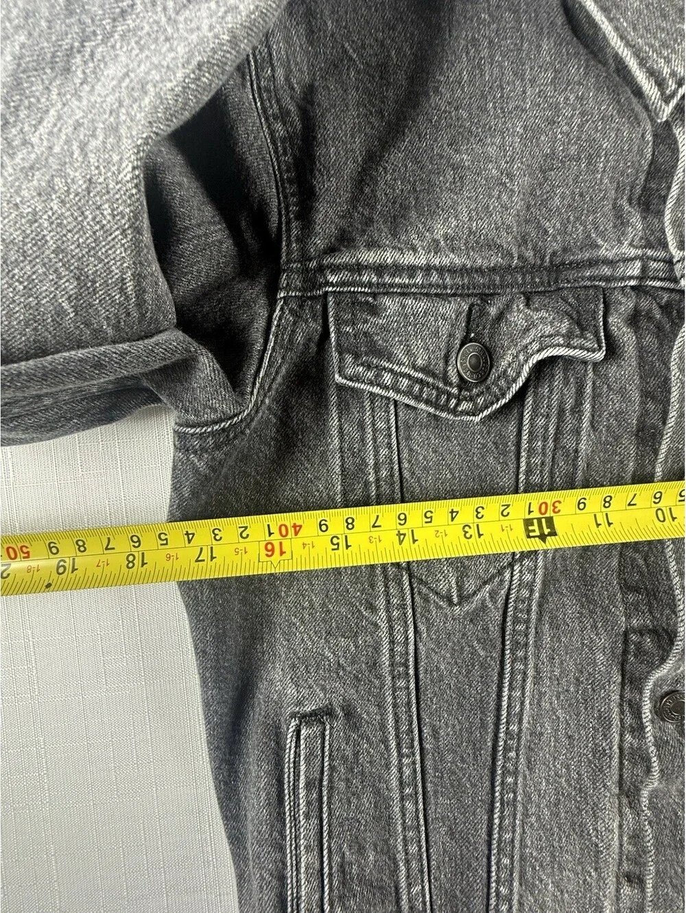 Levis Black Denim Trucker Jacket Mens Small Button Front Cotton Jean Jacket USA